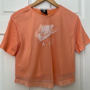 Nike top!